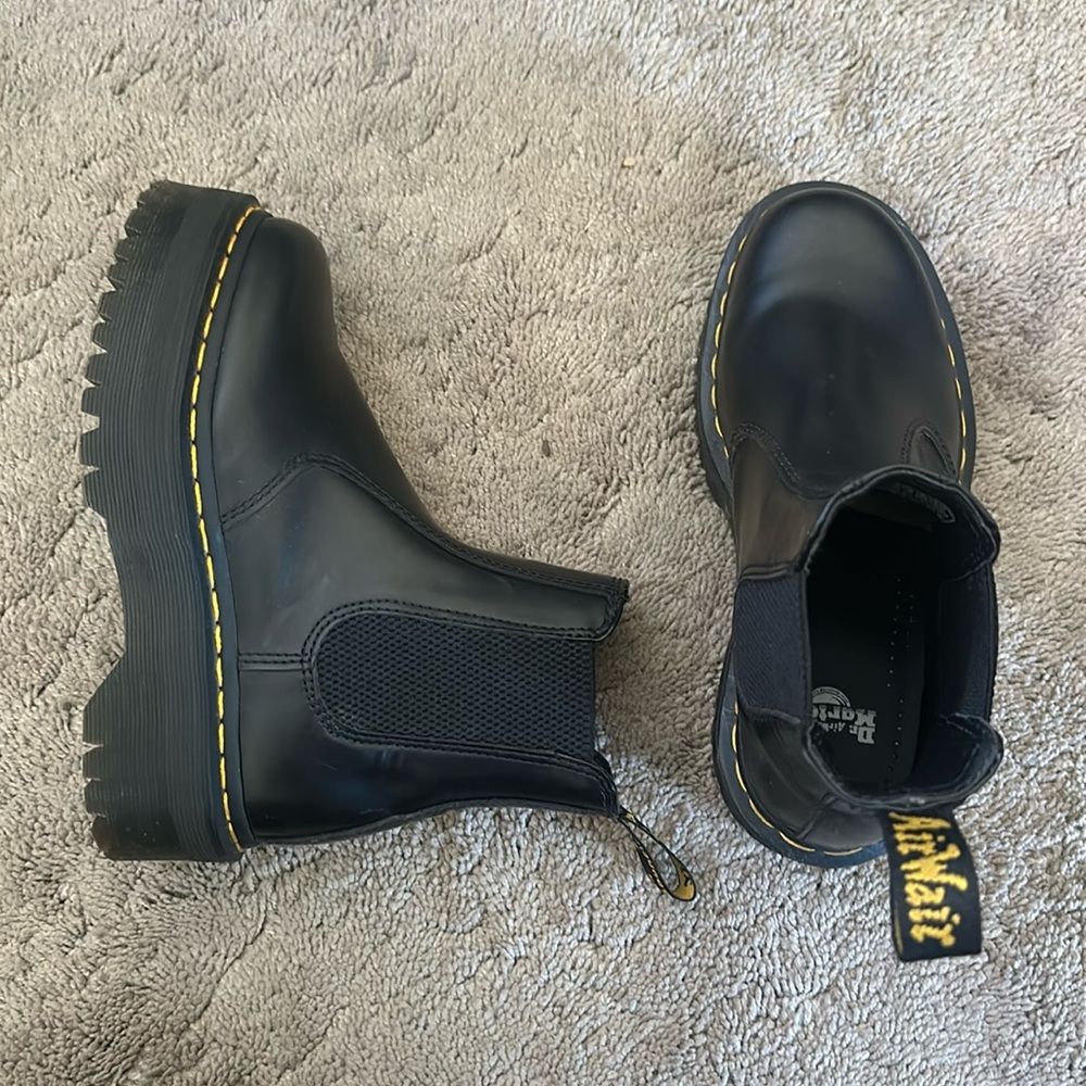 Platform Doc Marten boots